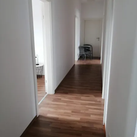 Mit 5 Zimmern Fuer Bis Zu 10 Personen Apartamento