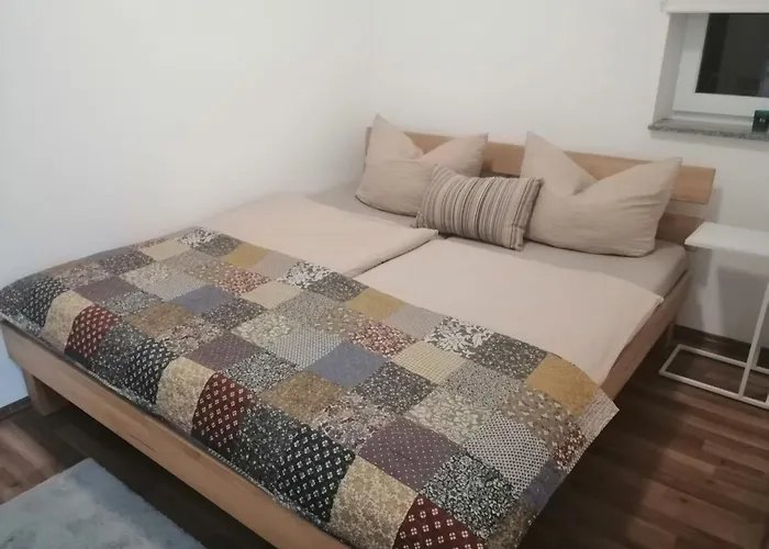 Mit 5 Zimmern Für Bis Zu 10 Personen *